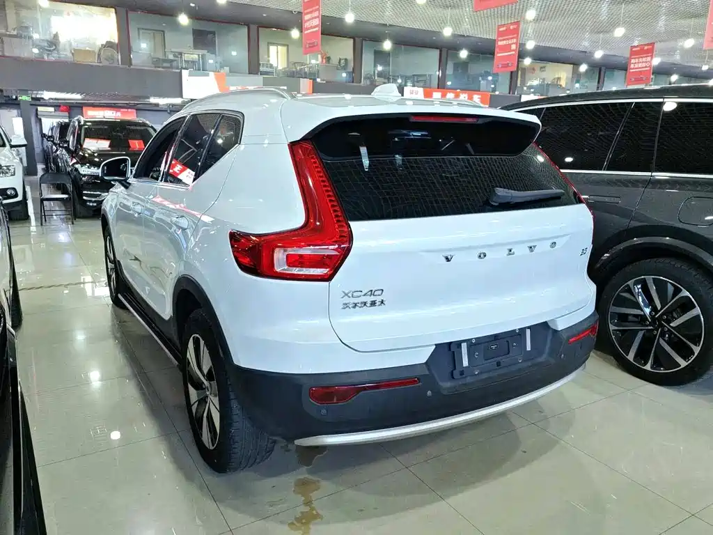 Volvo XC40 B3 Smart Vision Luxury
