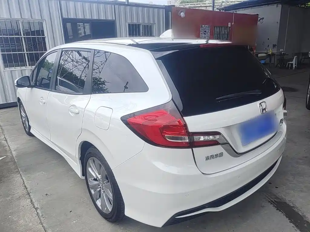 Jade 1.8 L Auto Comfort 5-seat