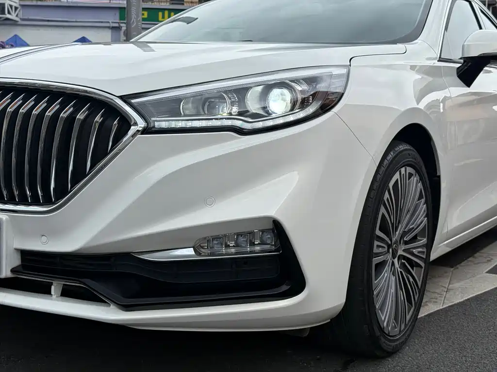 Hongqi H5 Classic 1.5 T DCT Flagship Charm
