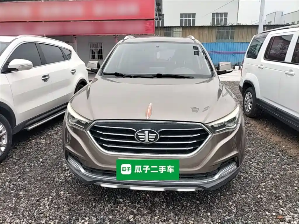Besturn X40 1.6 L Auto Luxury