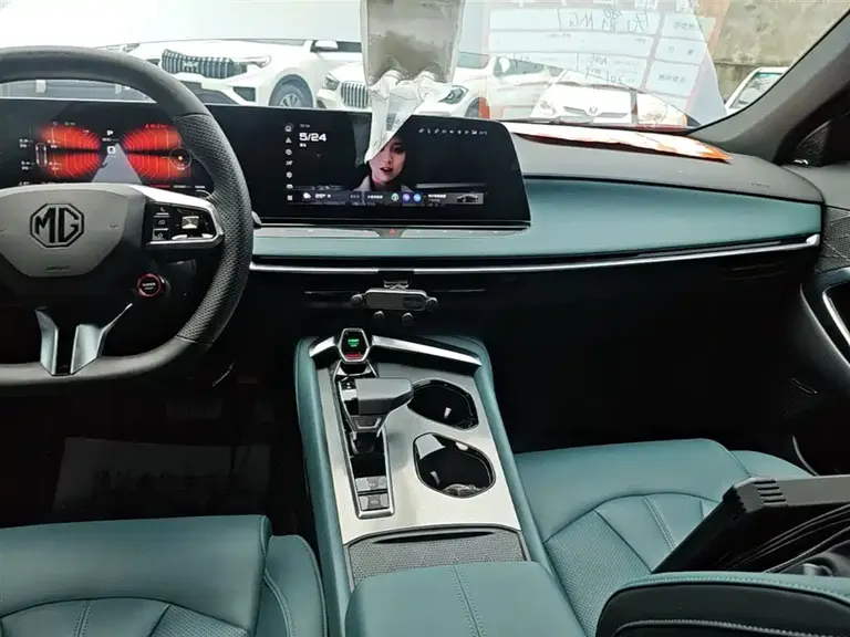 MG7 2.0 T 405 AT Luxury Enjoyment