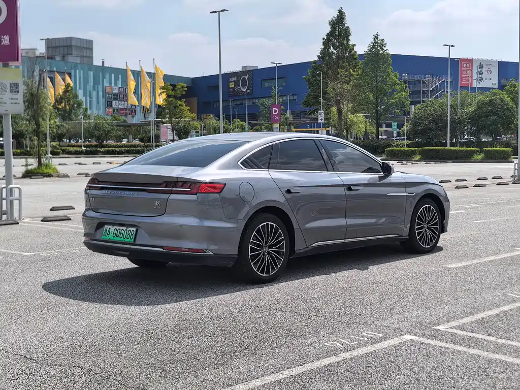 Han DM 4 WD Performance Luxury