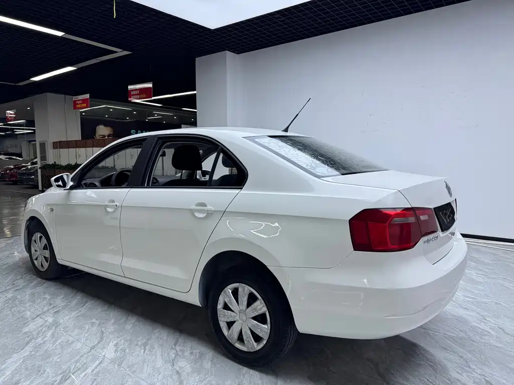 Jetta 1.6 L Manual Fashion