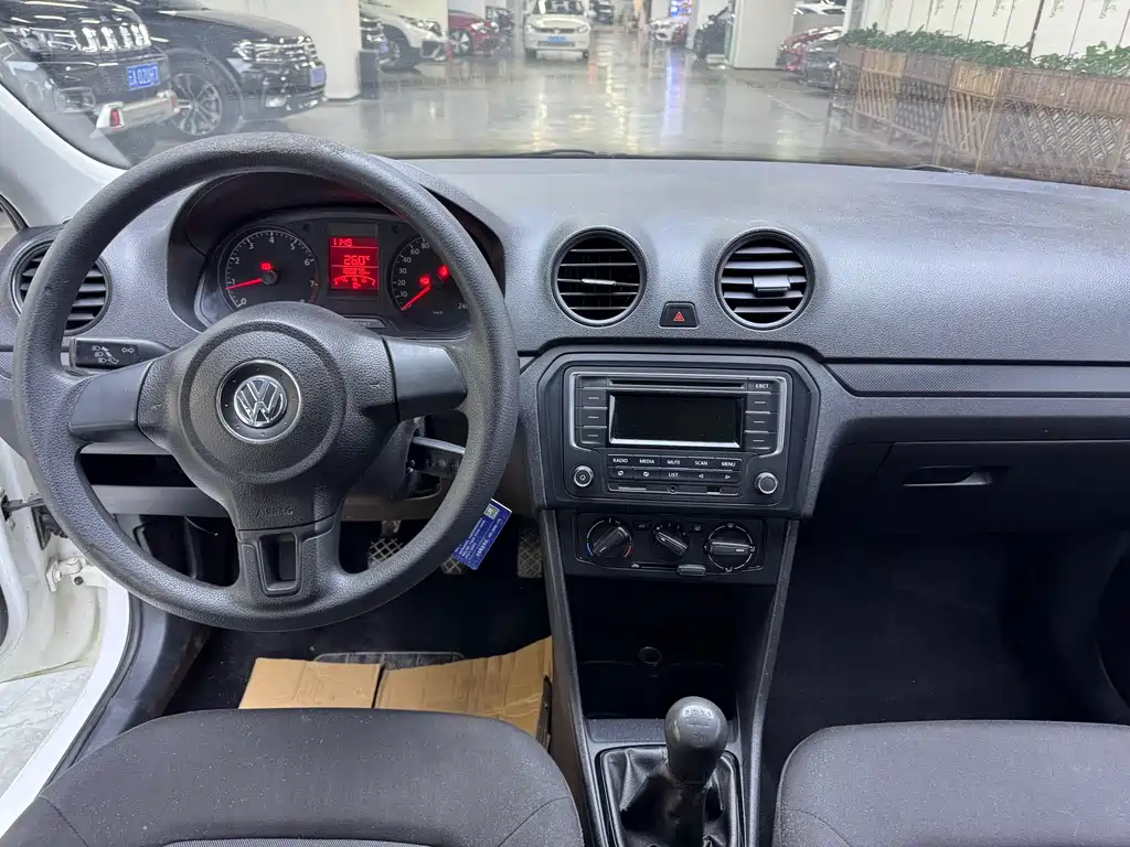Jetta 1.6 L Manual Fashion
