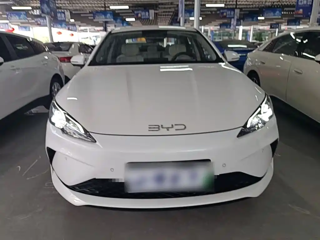 Seal 05 DM-i DM-i Smart Drive 120 KM Flagship