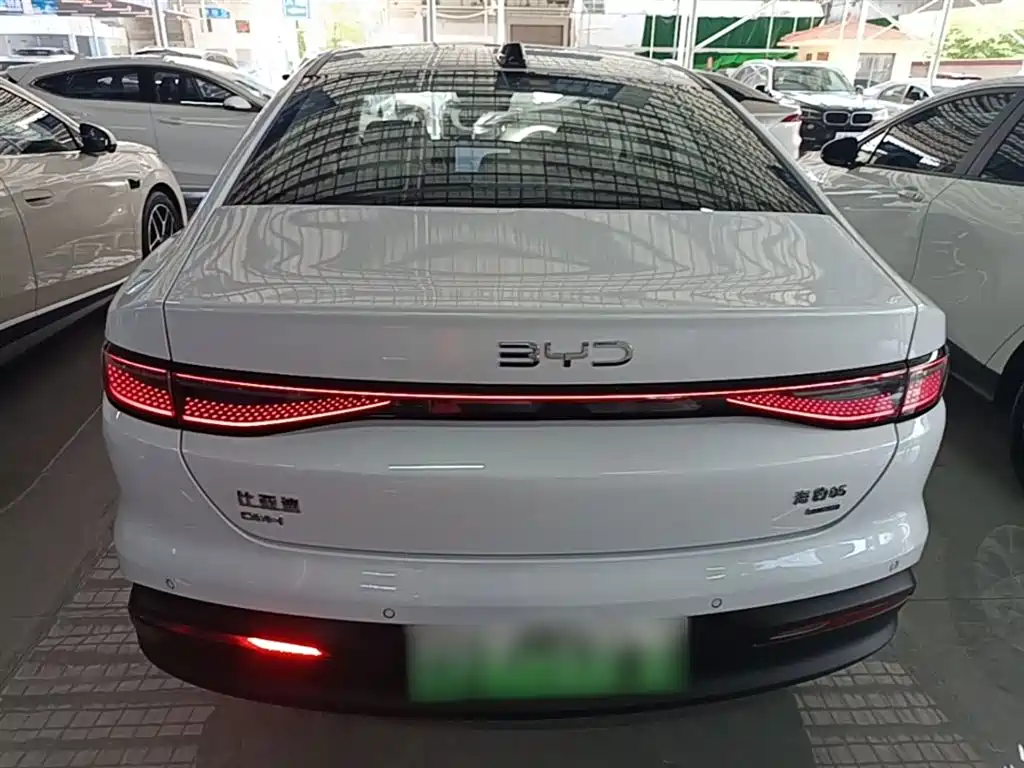 Seal 05 DM-i DM-i Smart Drive 120 KM Flagship