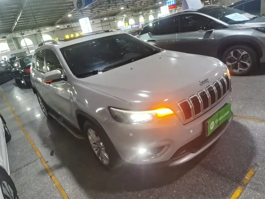 Cherokee 2.0 T 2 WD Smart Enjoyment CN-VI