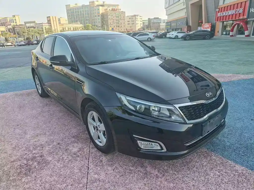 Kia K5 2.0 L Auto GL