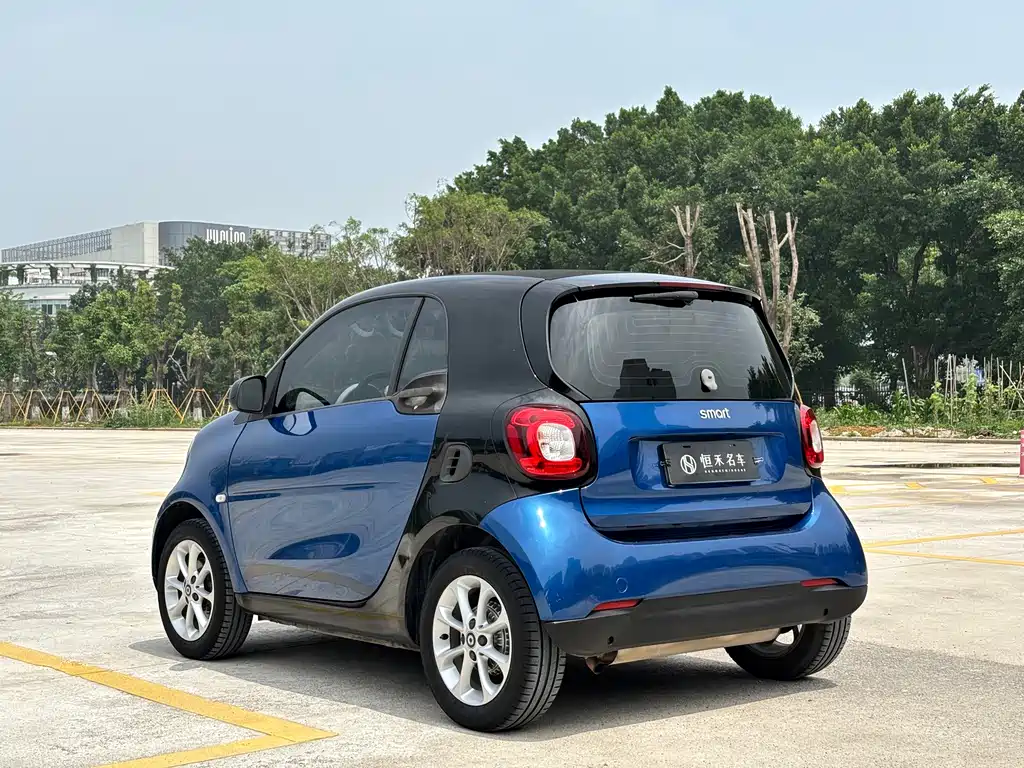smart fortwo 1.0 L 52 kW Hardtop Agile CN-V