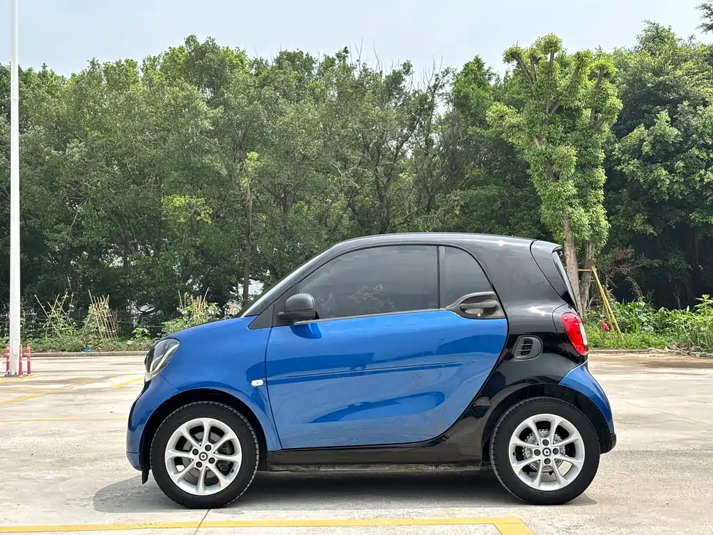 smart fortwo 1.0 L 52 kW Hardtop Agile CN-V