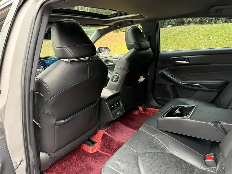 Toyota Avalon 2.0 L Luxury