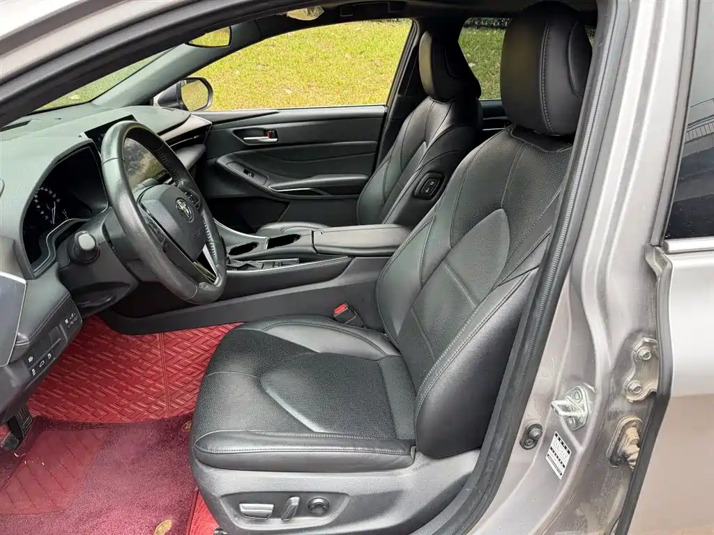Avalon 2.0 L Luxury