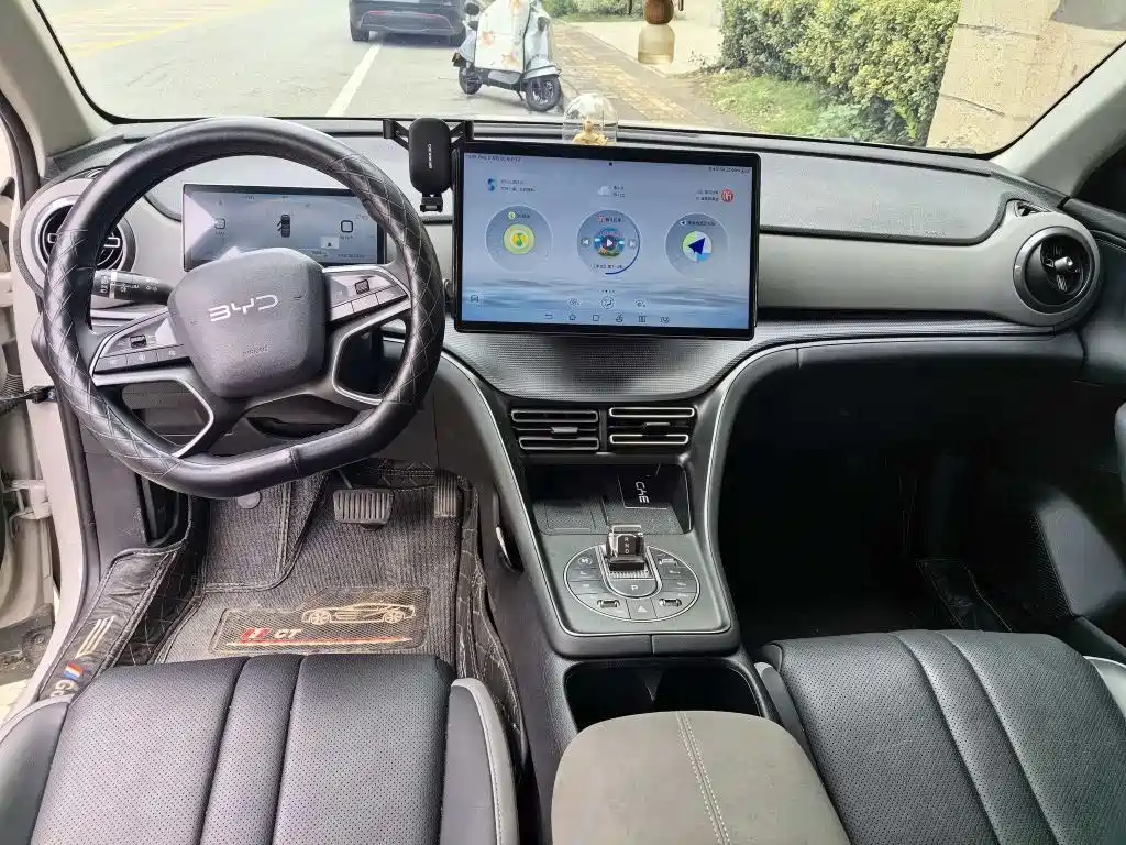 Seal 05 DM-i DM-i 115 KM Flagship