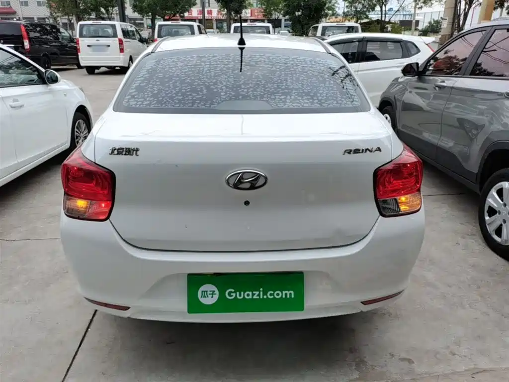 Accent 1.4 L Manual Refreshed CN-V
