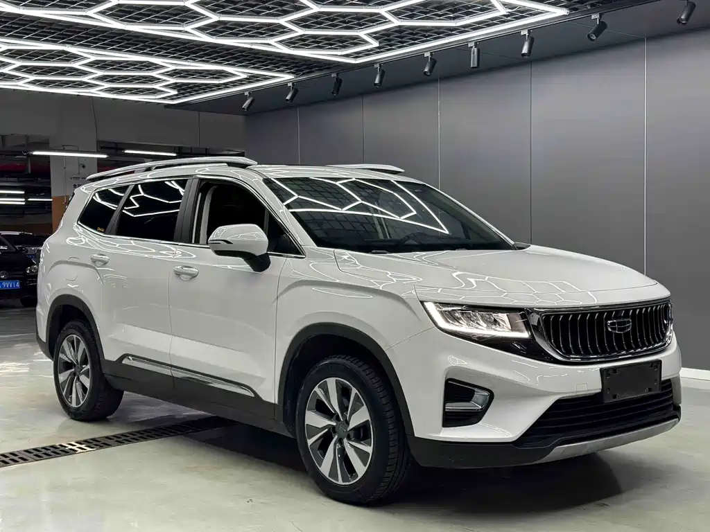 Haoyue 1.8 TD DCT Luxury 7-seat