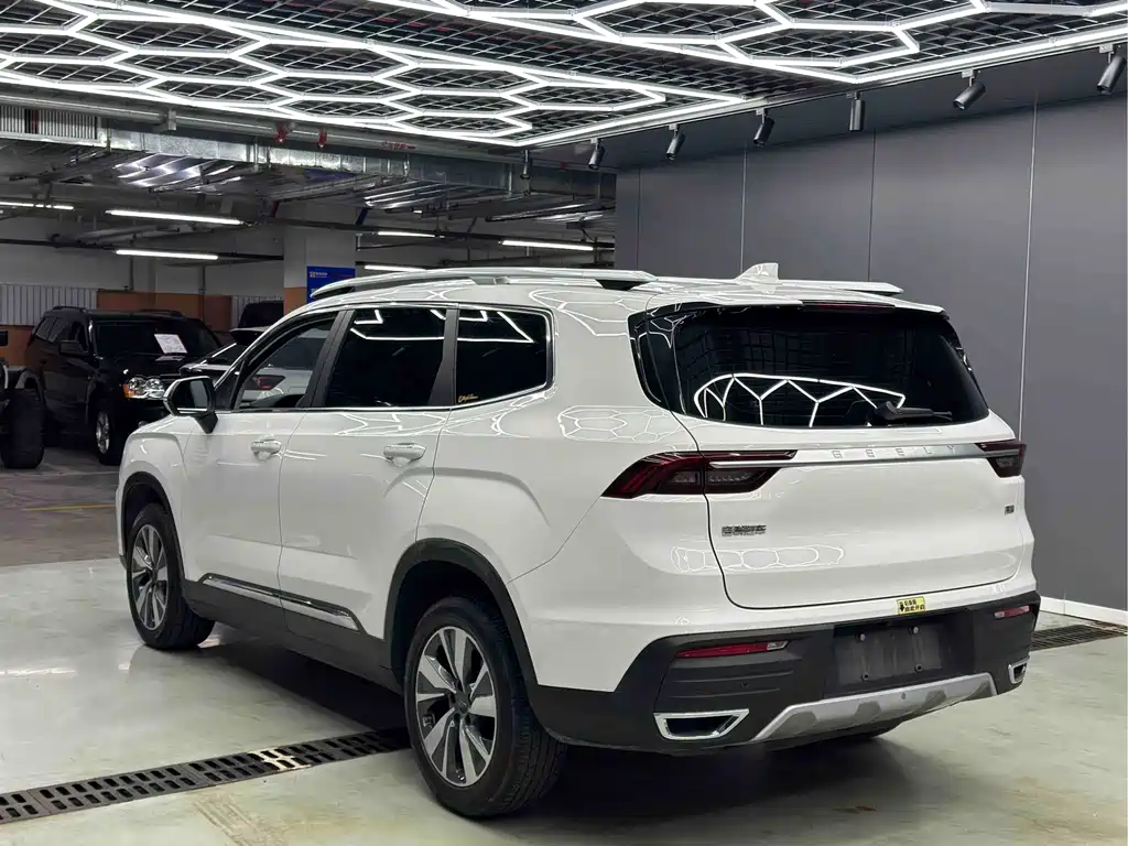 Haoyue 1.8 TD DCT Luxury 7-seat