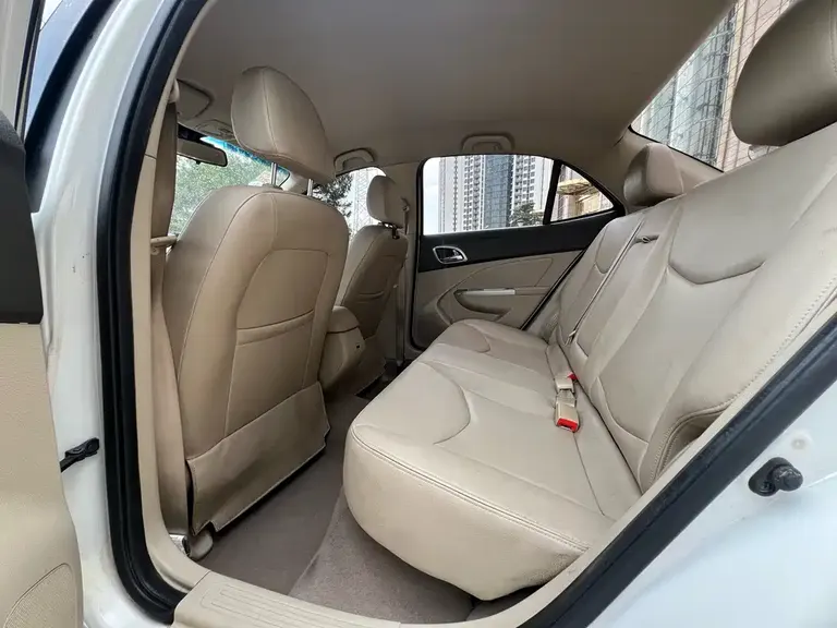 Baojun 630 宝骏630 2014款 1.5 L 自动舒适型