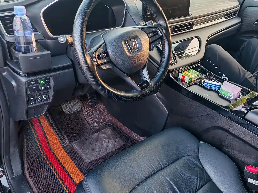 Elysion 2.0 L e:HEV Luxury