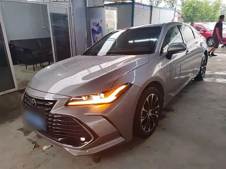 Toyota Avalon 2.0 L Select