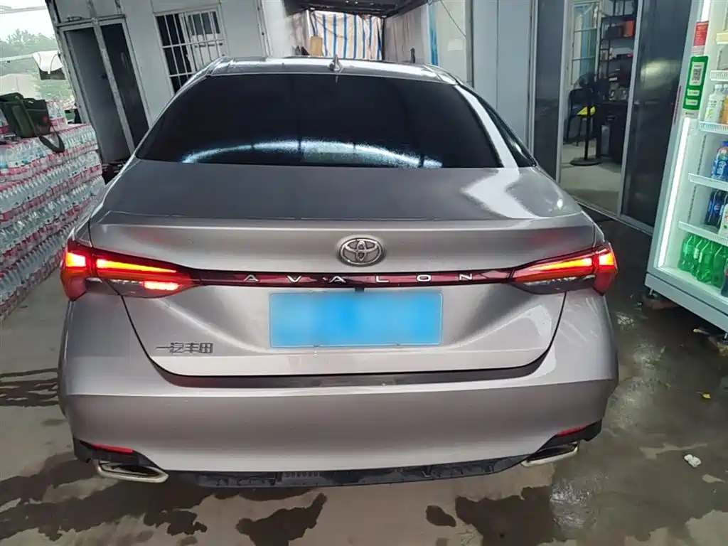 Avalon 2.0 L Select