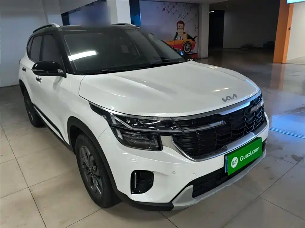 Seltos 1.5 L CVT Luxury