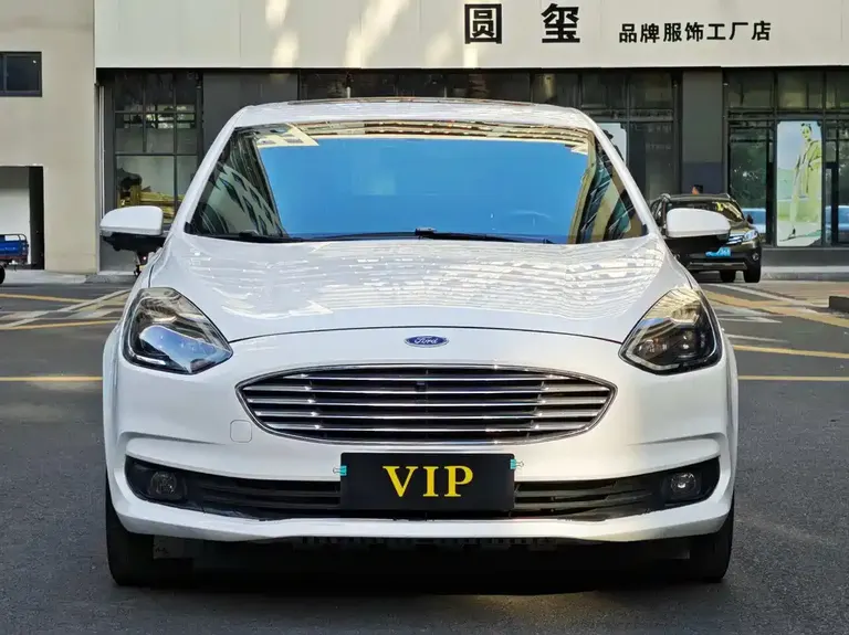 Ford Escort Facelift 1.5 L Auto Joy CN-V