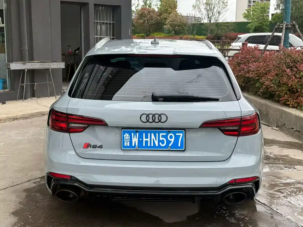 Audi RS 4 RS 4 2.9 T Avant