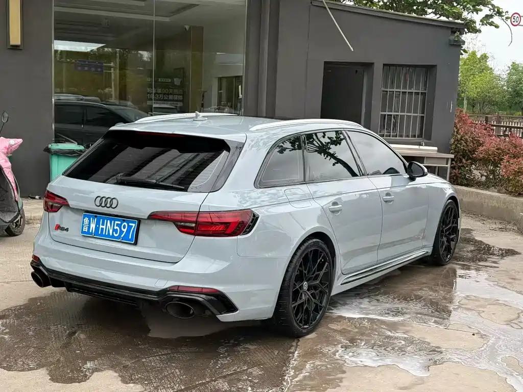 Audi RS 4 RS 4 2.9 T Avant