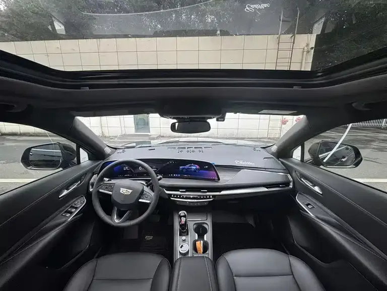 Cadillac XT4 28 T 2 WD Luxury