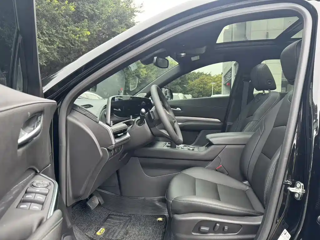 Cadillac XT4 28 T 2 WD Luxury