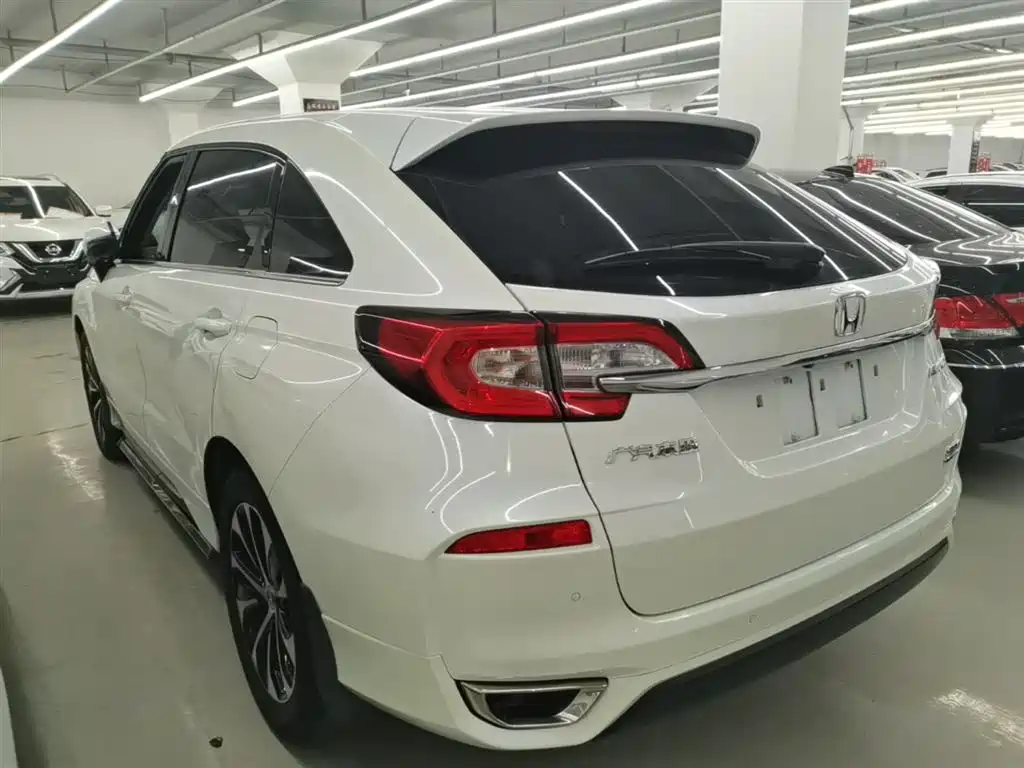 Avancier 240 TURBO 2 WD Premium