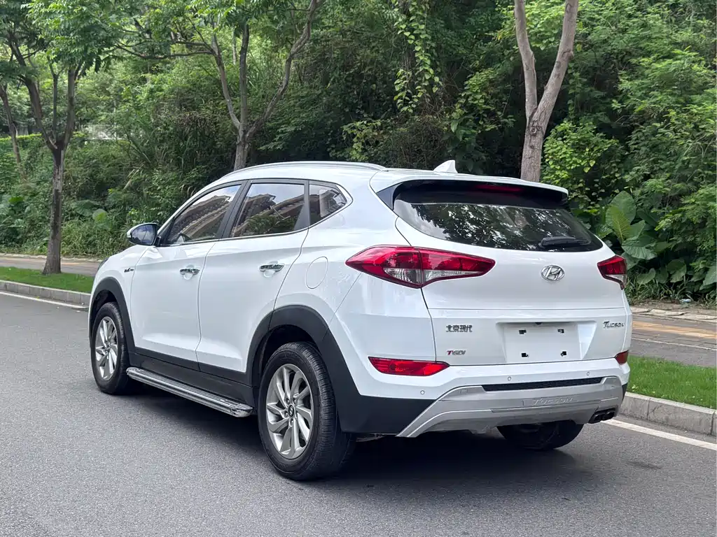 Tucson 1.6 T DCT 2 WD Intelligent