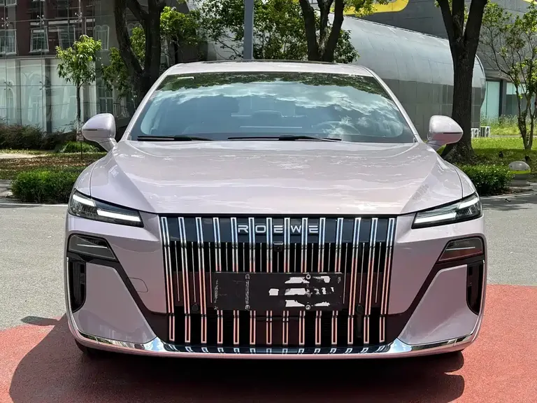 Roewe M7 DMH 160 km Premium Enjoyment