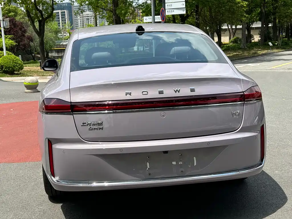 Roewe M7 DMH 160 km Premium Enjoyment