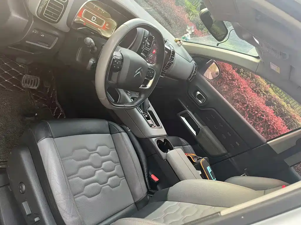 C5 Aircross 380 THP Luxury