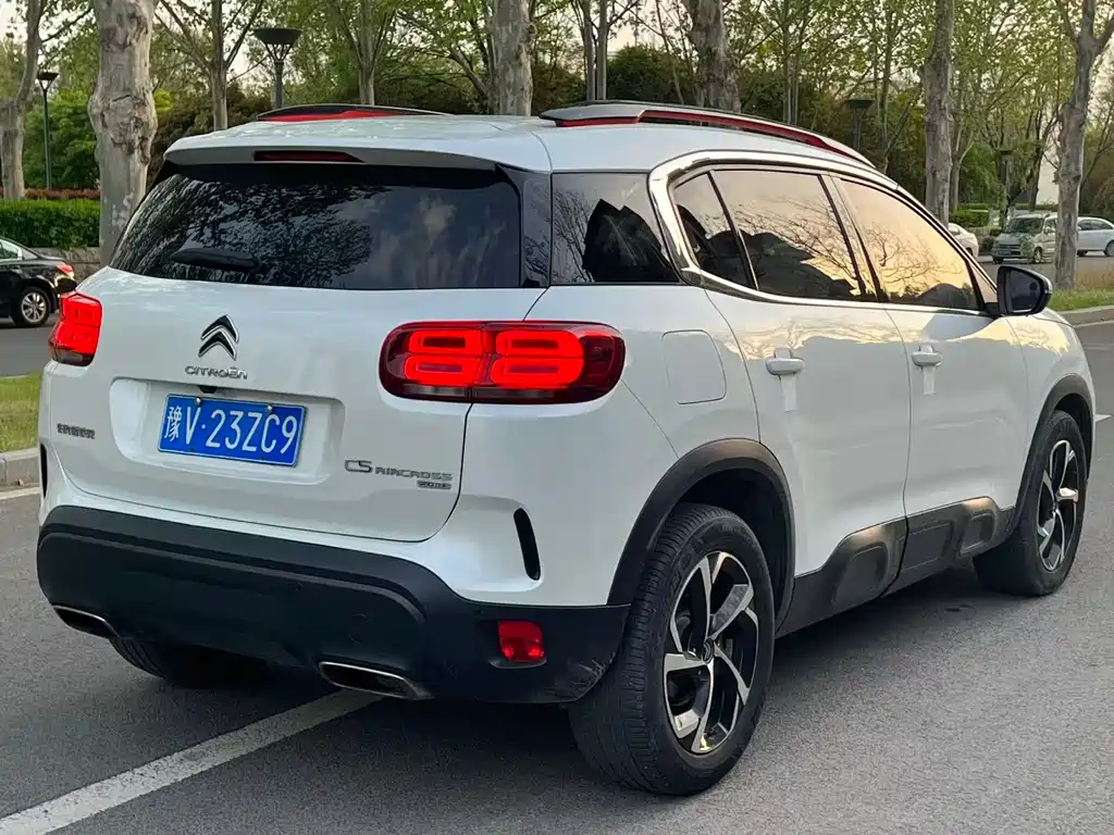C5 Aircross 380 THP Luxury