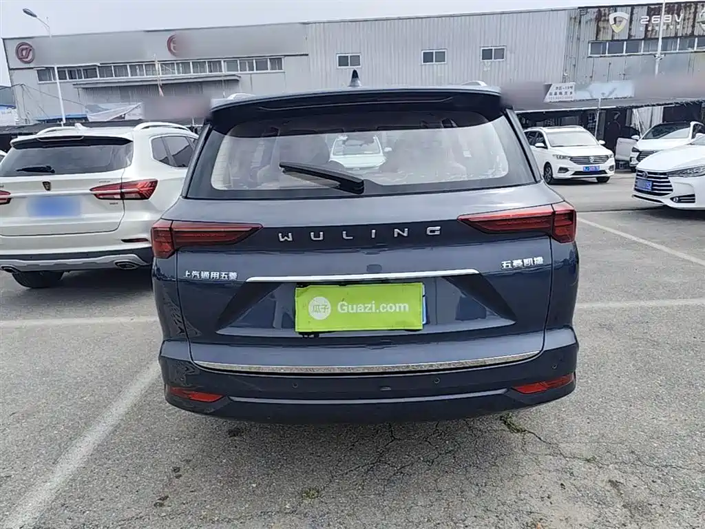 Wuling Victory 280 T 1.5 T CVT Flagship