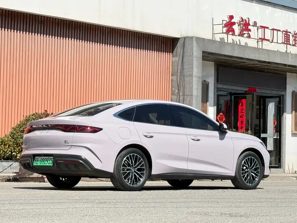 Qin L DM-i 120 KM Outstanding