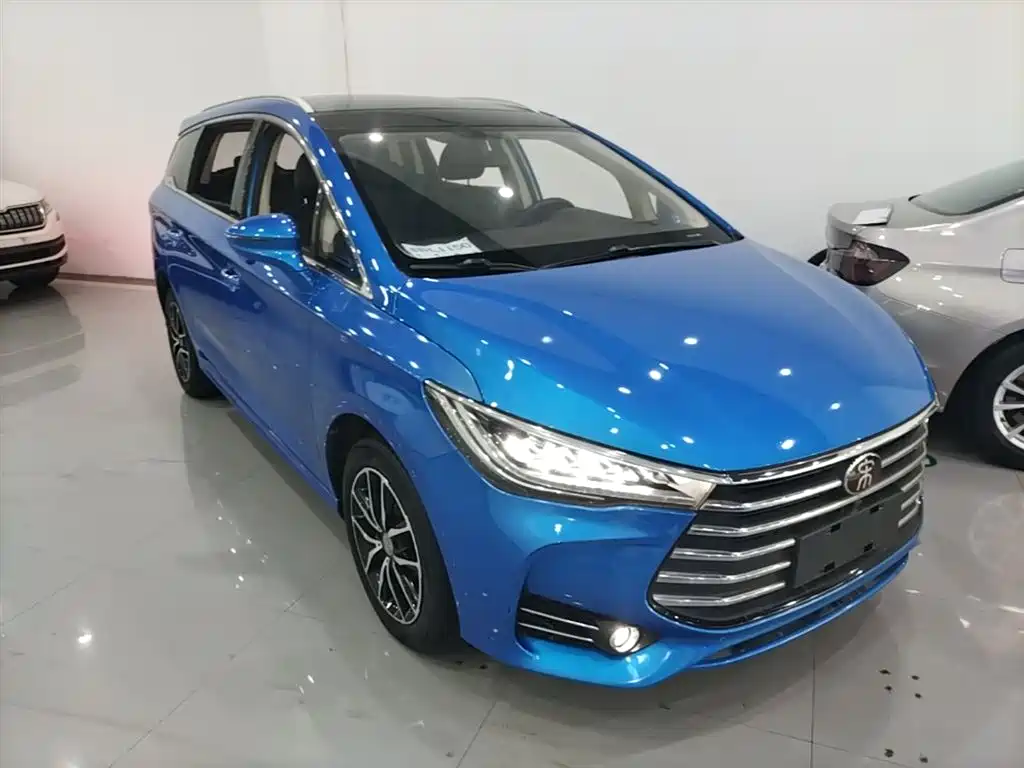 Song MAX 1.5 T Auto Connected Elite 7-seat