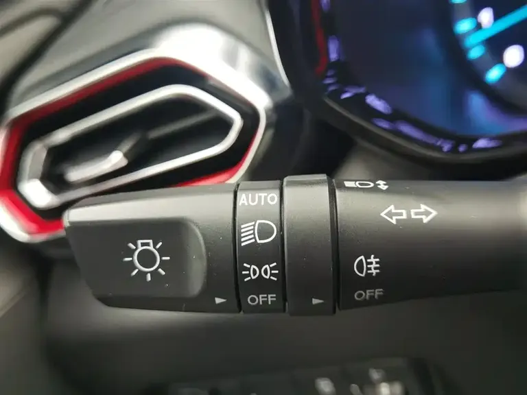 Changan Oshan X5 1.6 L CVT Luxury