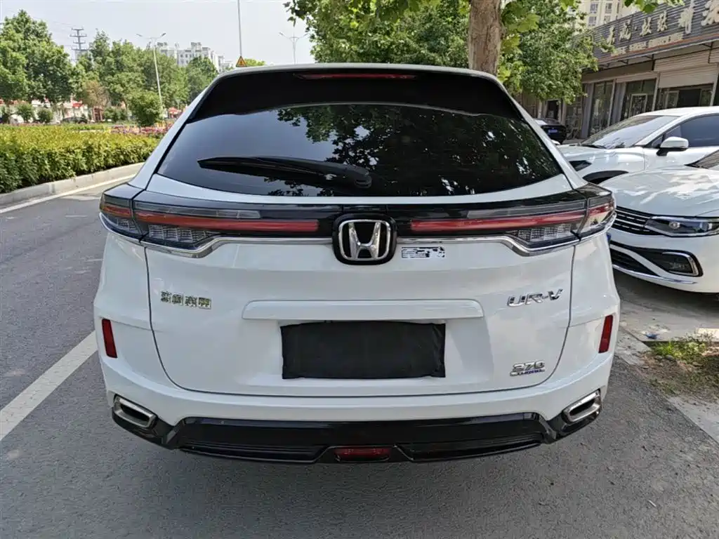 Honda UR-V 370 TURBO 2 WD Graceful
