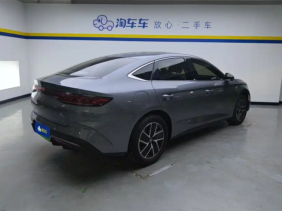Qin L DM-i 120 KM Transcend