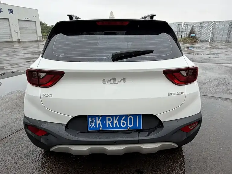 Kia Stonic 1.4 L CVT Sunroof