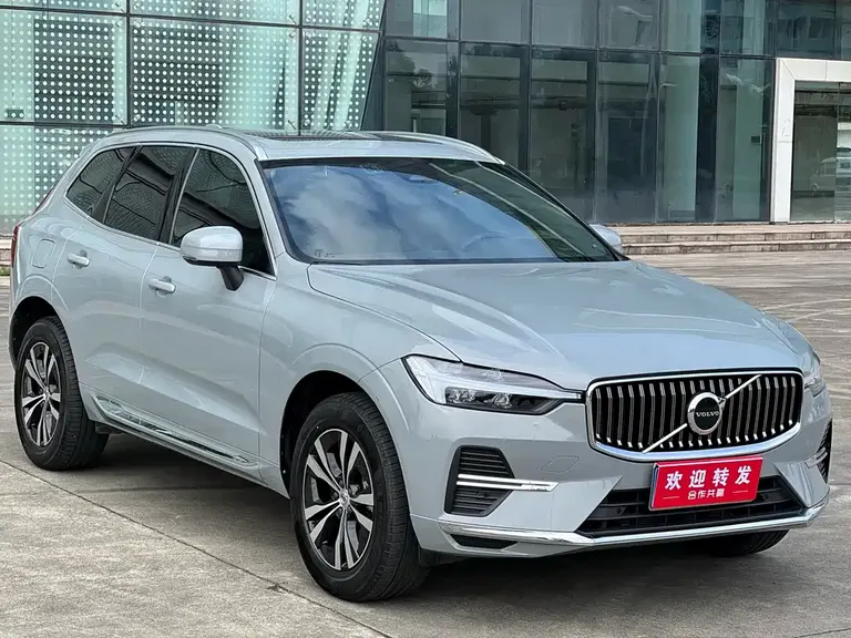 Volvo XC60 B5 4 WD Smart Ease Luxury
