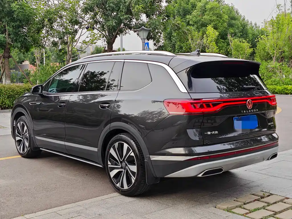 Talagon 380 TSI 4 WD Flagship Victory Realm 7-seat