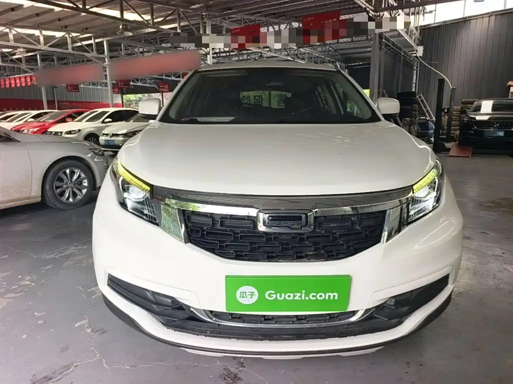 Qoros 5 1.6 T Auto Smart Connected (AliOS) Distinguished
