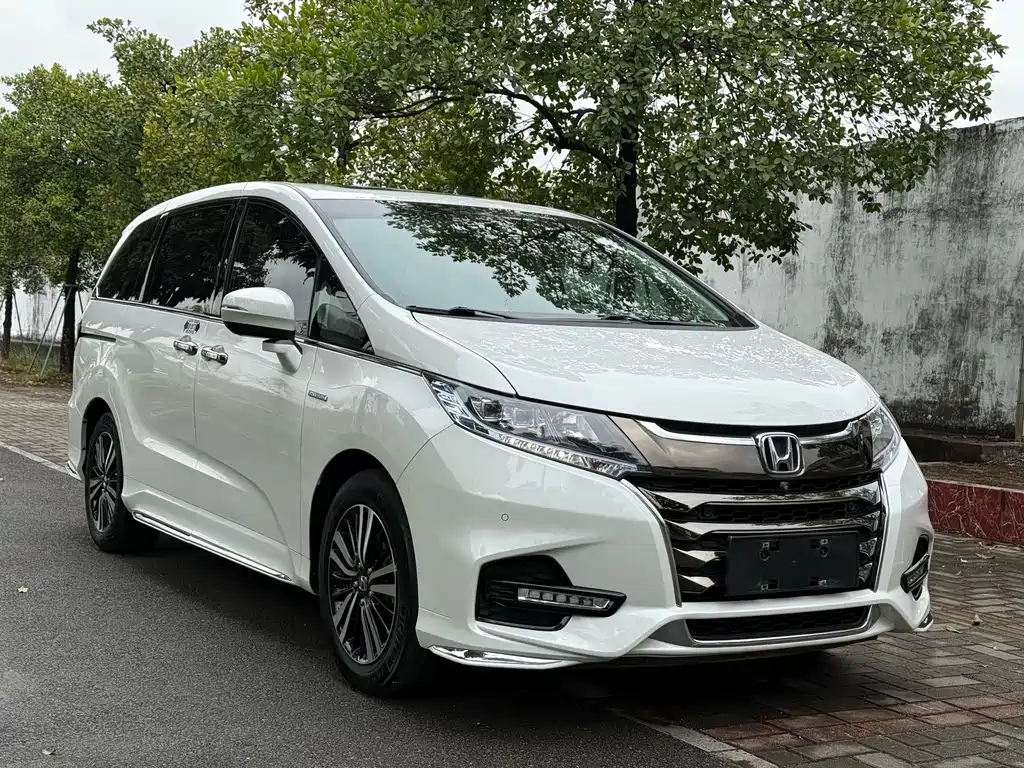 Odyssey 2.0 L Sharp· Supreme Premium