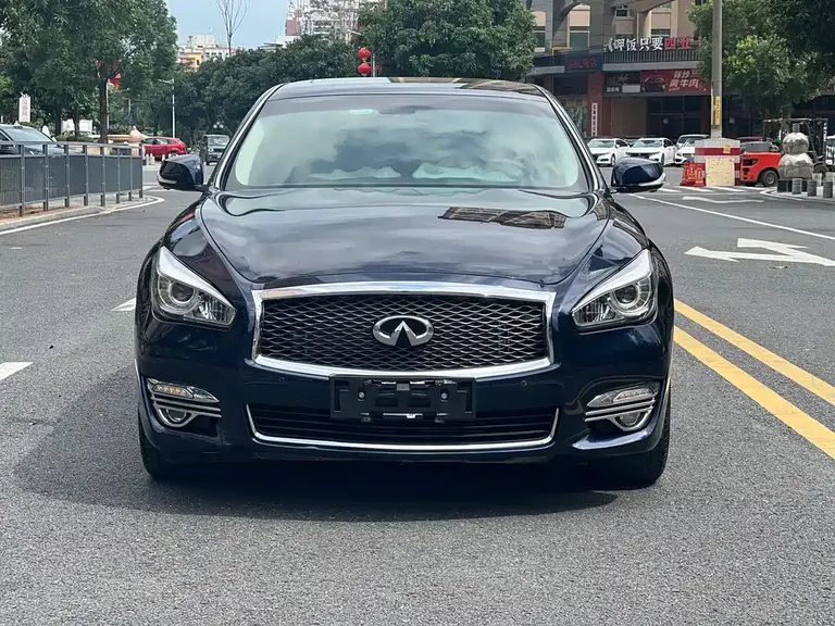 Infiniti Q70 Q70 L 2.5 L Joy