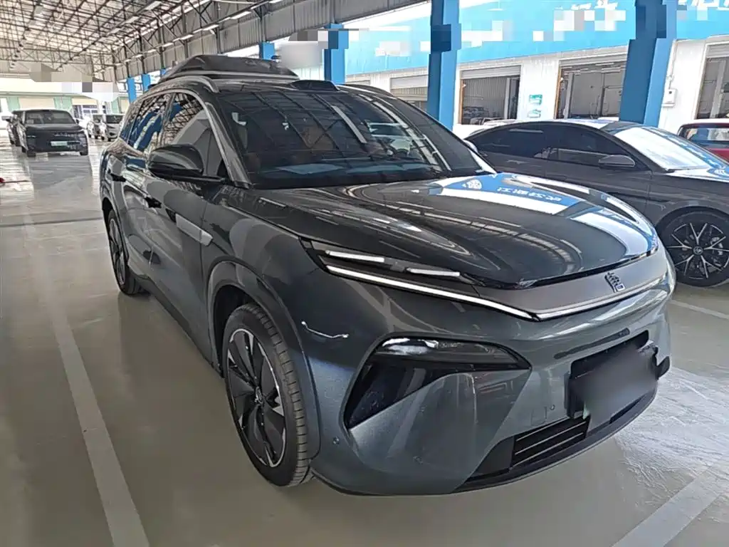 Tang L DM 175 KM Drone Player