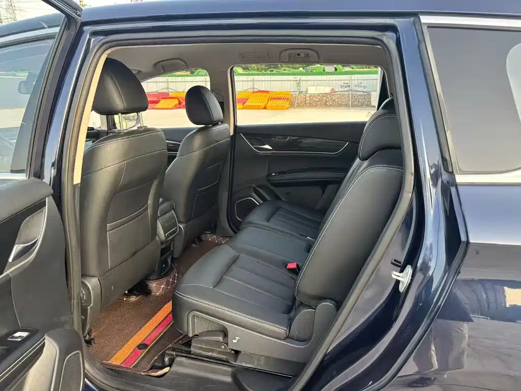 Song MAX 1.5 T Auto Connected Elite 7-seat